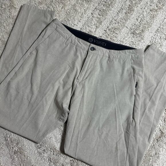 Vuori Men's Aim Golf Pant - Picture 3 of 5